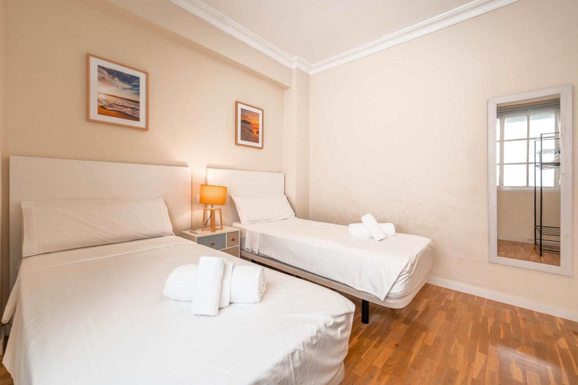 Gran Apartamento De 3 Habitaciones Junto A La Catedral Màlaga Exteriér fotografie